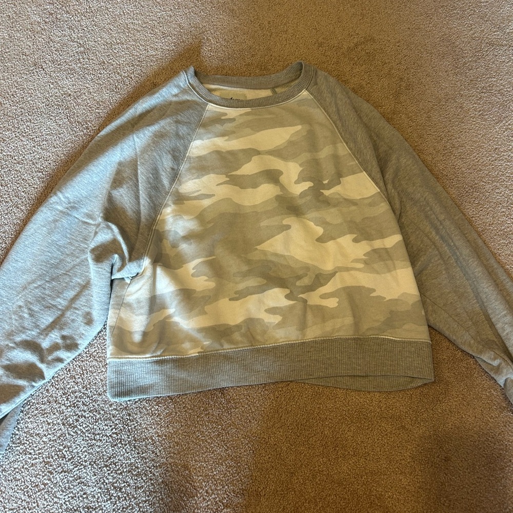 American Eagle Crewneck